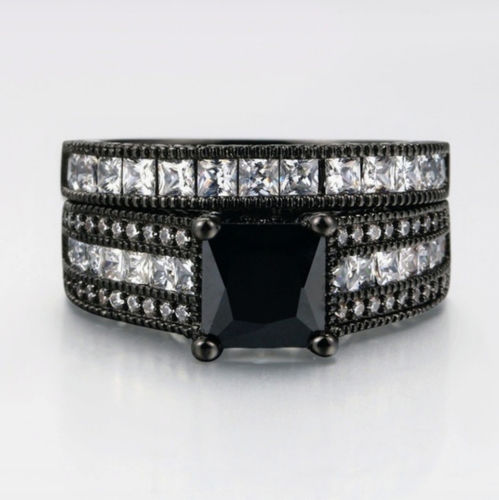 Women's 14kt gold filled black diamond set